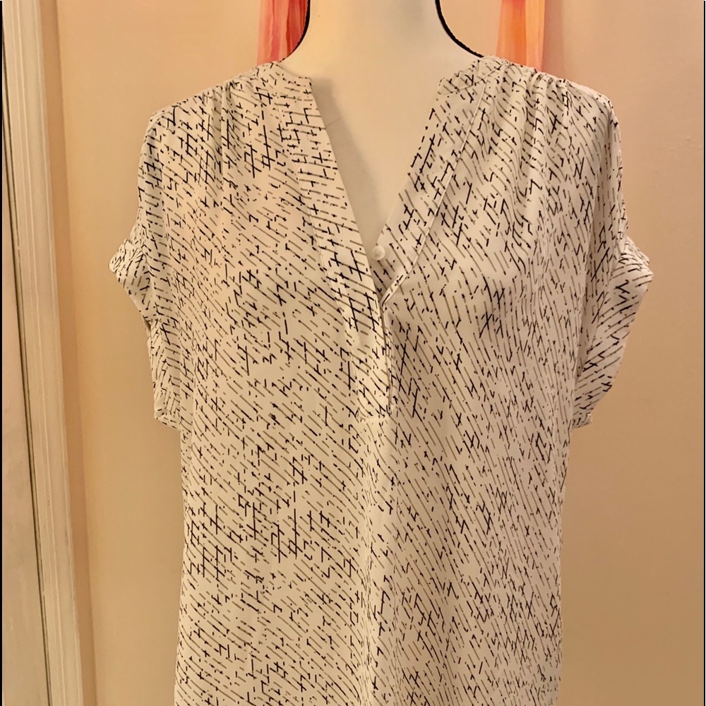 Apt 9 white blouse w/ black and gray design.